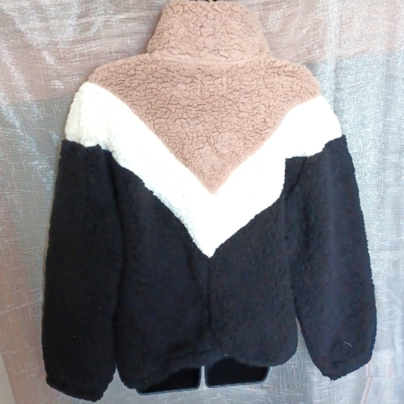 NINE WEST Teddy Fleece Stand Collar V Color Block Half Zip Pullover Size L Black - Picture 2 of 4